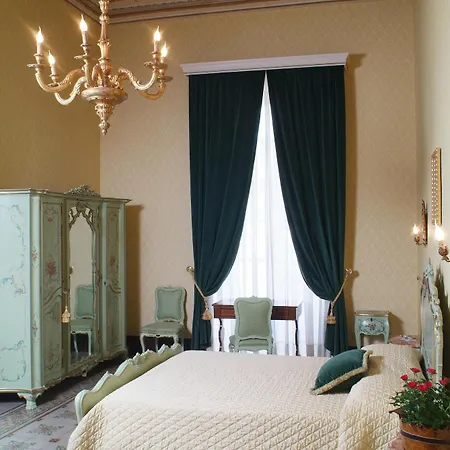 Palazzo Failla 4* Μόντικα